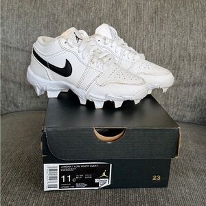 Nike Jordan 1 Low Youth Cleat - White - Size 11c